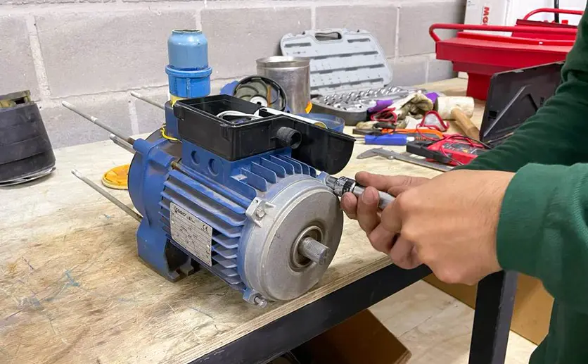 Cómo dar mantenimiento a las bombas de agua Comercial JH